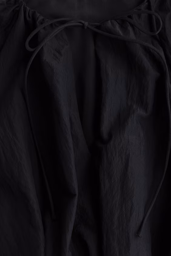 Майка в стиле сложенной ткани