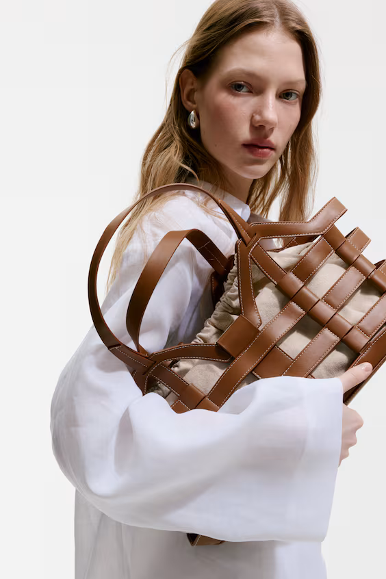 Большая сумка-тоут с кулисой и деталями