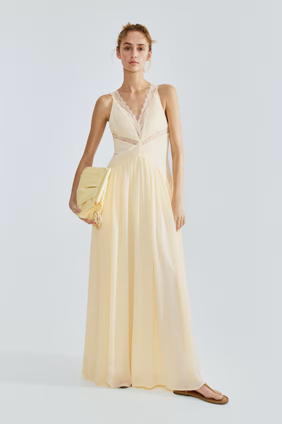 Платье из шифона с вставками из кружева