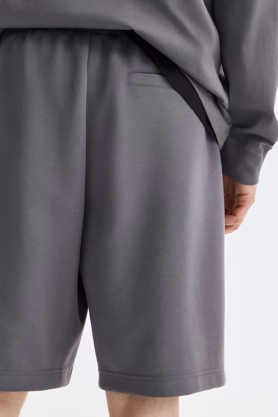 Шорты из интерлока свободного кроя