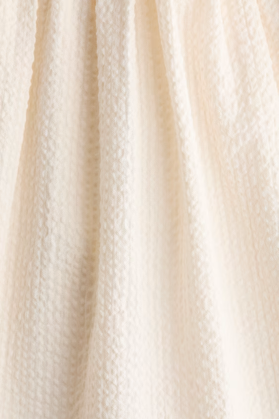 Платье без рукавов из ткани с эффектом морщин, 