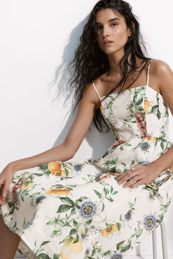 Платье миди на тонких бретелях