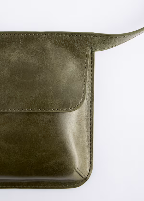 Сумка на пояс из кожи