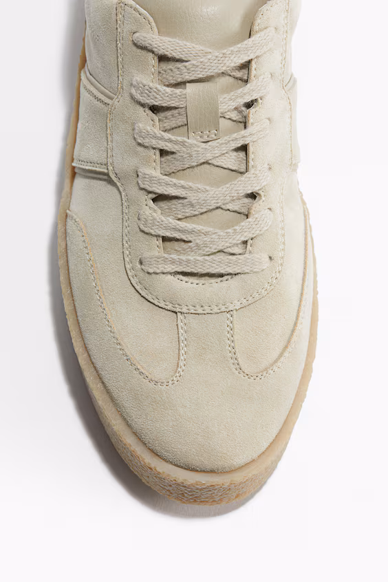 Массивные кроссовки