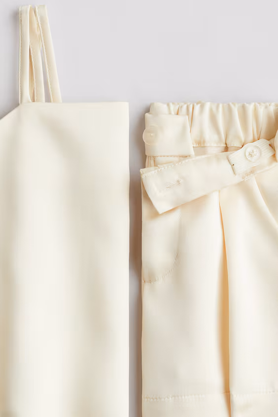 Набор топа и шорт