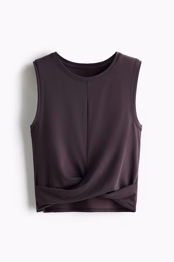 Топ для занятий спортом slim fit с изогнутым деталем