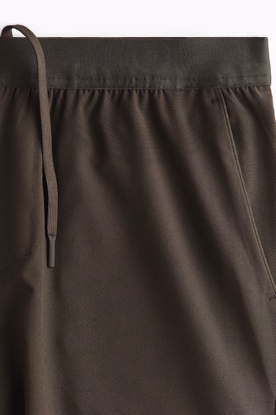 Теннисные шорты с технологией drymove™ regular fit