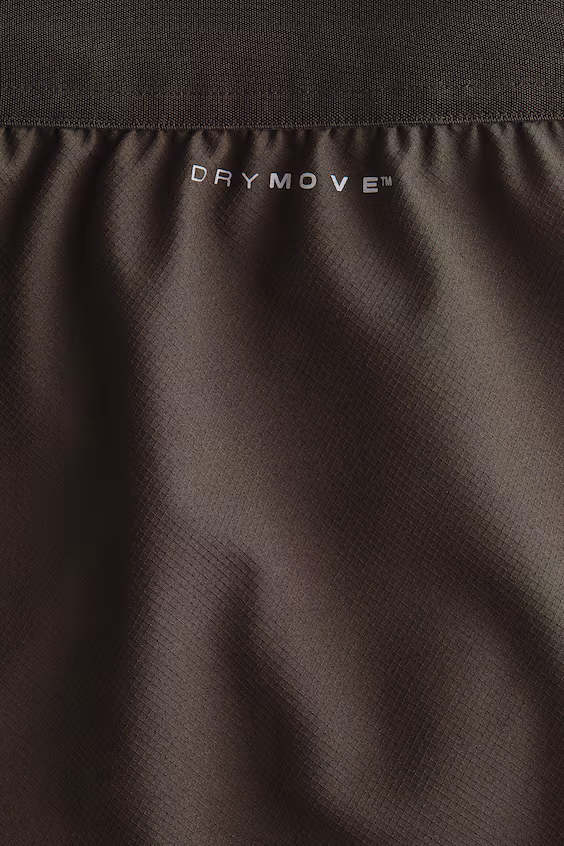Теннисные шорты с технологией drymove™ regular fit