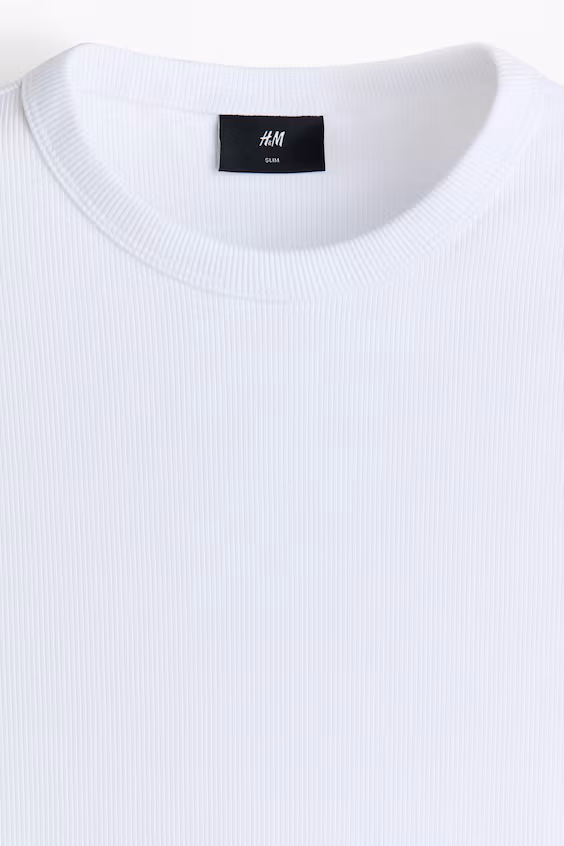 Футболка в рубчик slim fit
