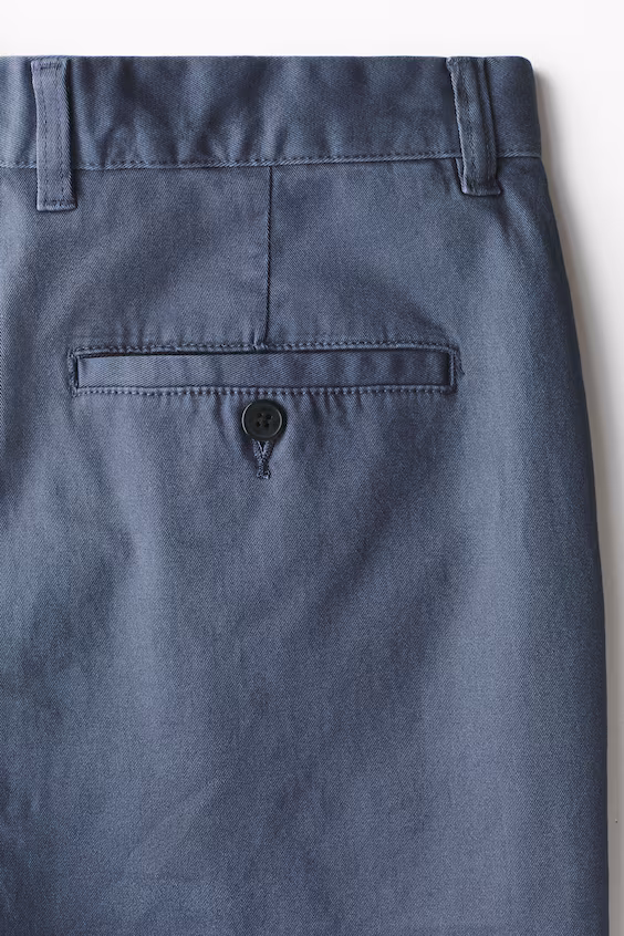 Хлопковые шорты chino с regular fit