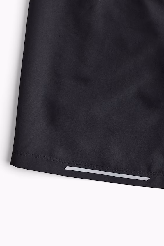 Короткие спортивные шорты из drymove™