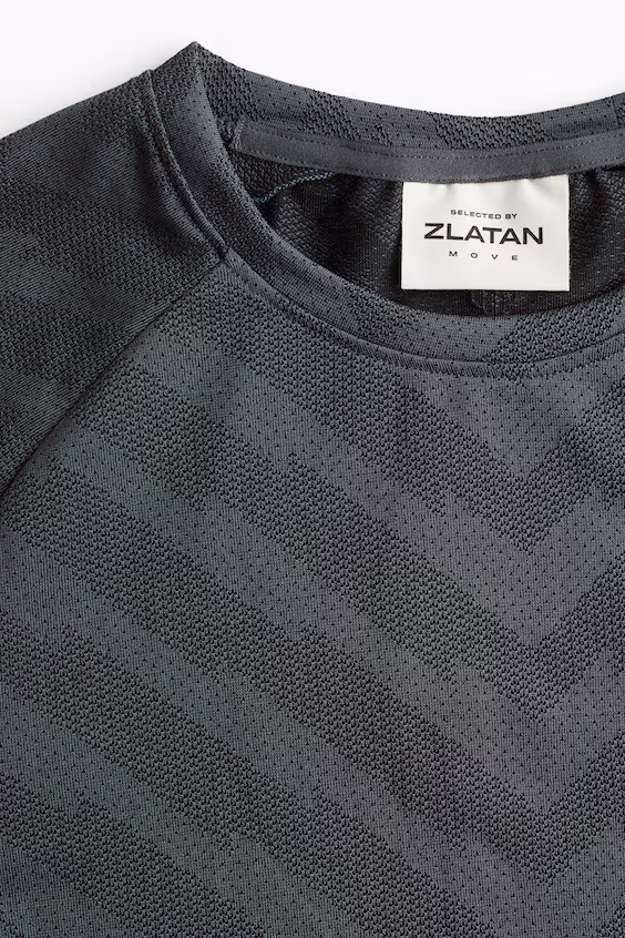 Спортивный свитер regular fit из ткани drymove™