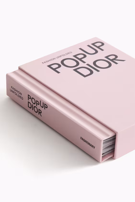 Fashion unfolded: pop-up dior