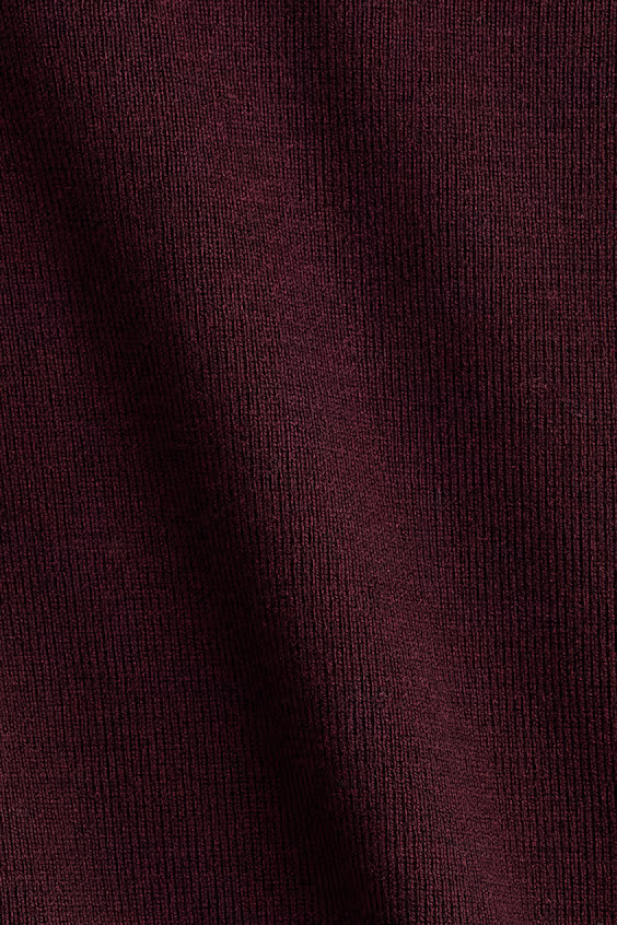 Футболка из тонкой ткани