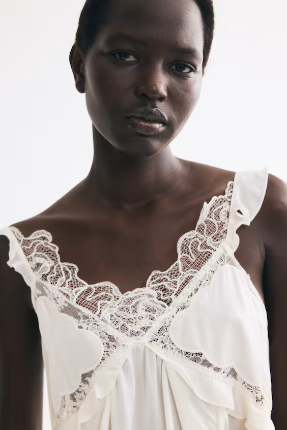 Платье с оборками и кружевными краями h&m