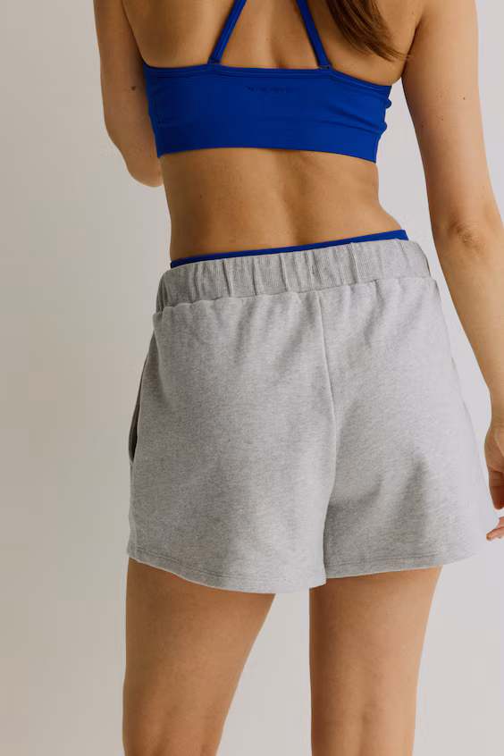 Спортивные шорты regular fit из свитшотной ткани