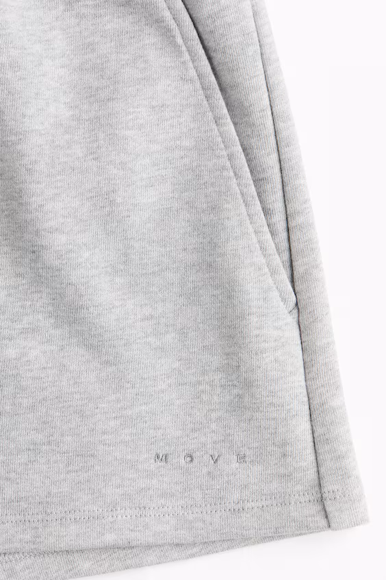 Спортивные шорты regular fit из свитшотной ткани