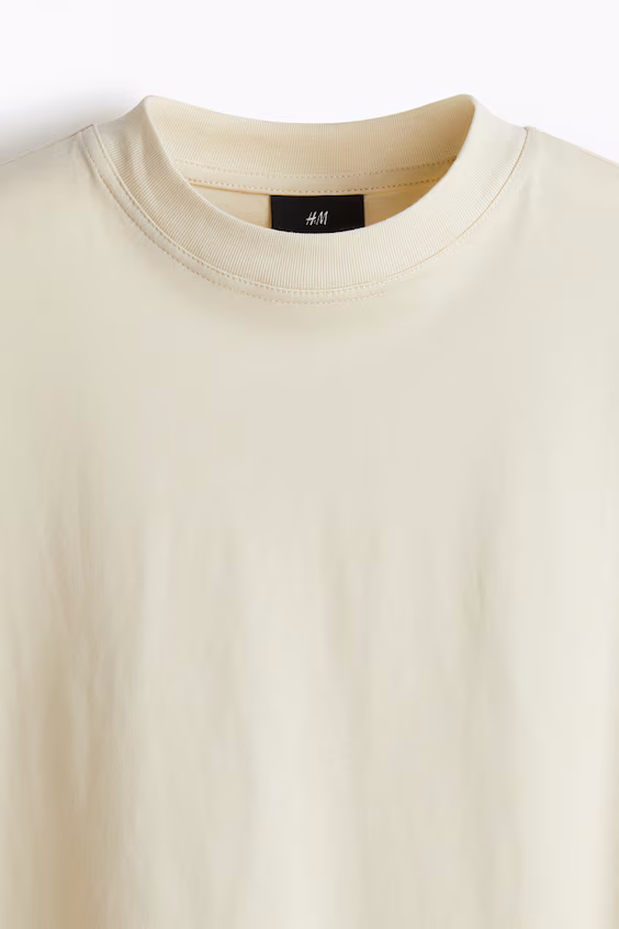 Футболка свободного кроя