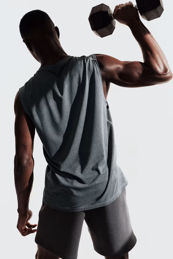 Спортивный топ с технологией drymove™ regular fit