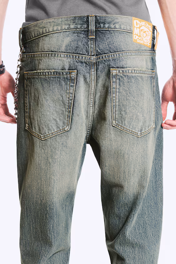 Джинсы bootcut с пониженной талией, стандартная посадка
