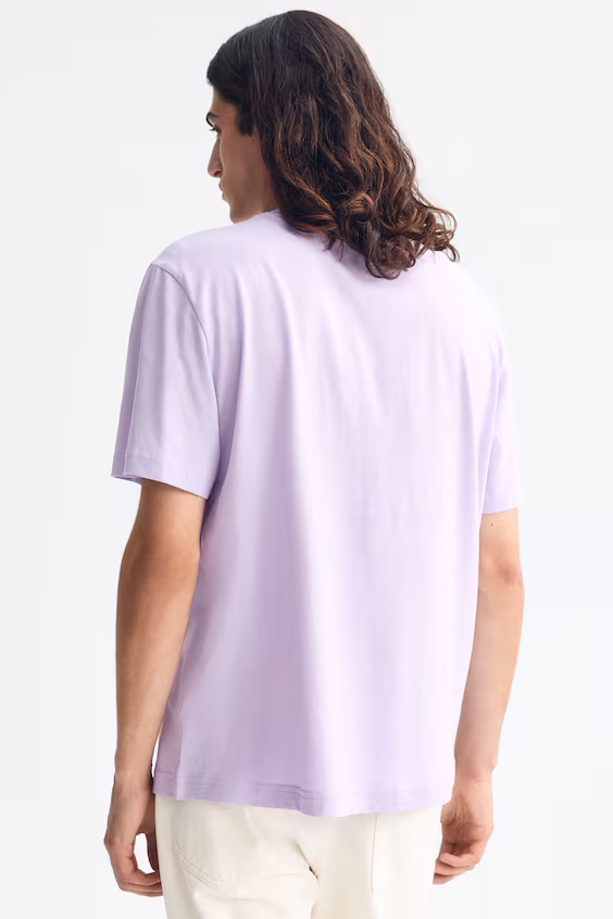 Футболка стандартного кроя regular fit