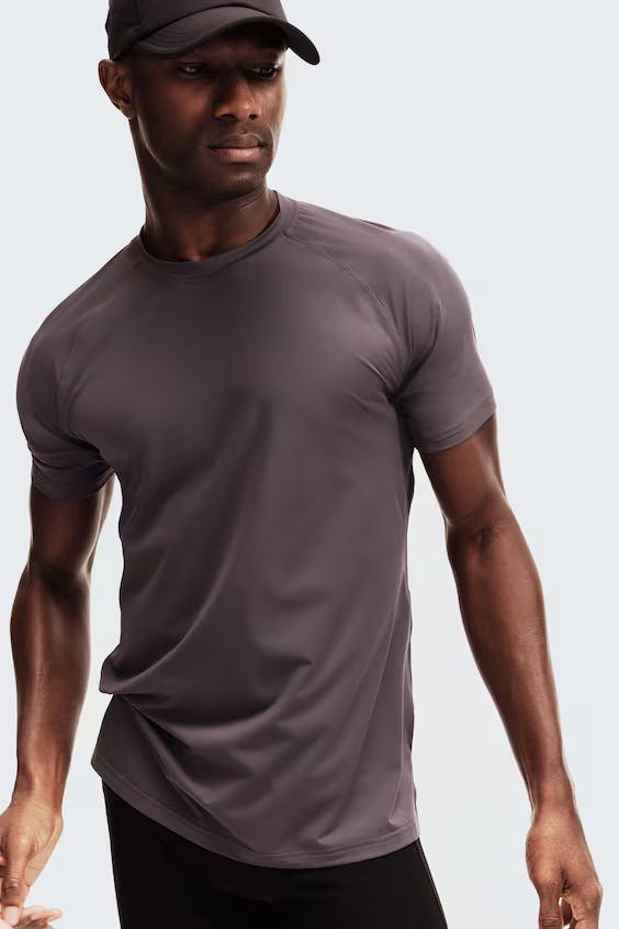 Спортивная футболка с coolmove™ muscle fit