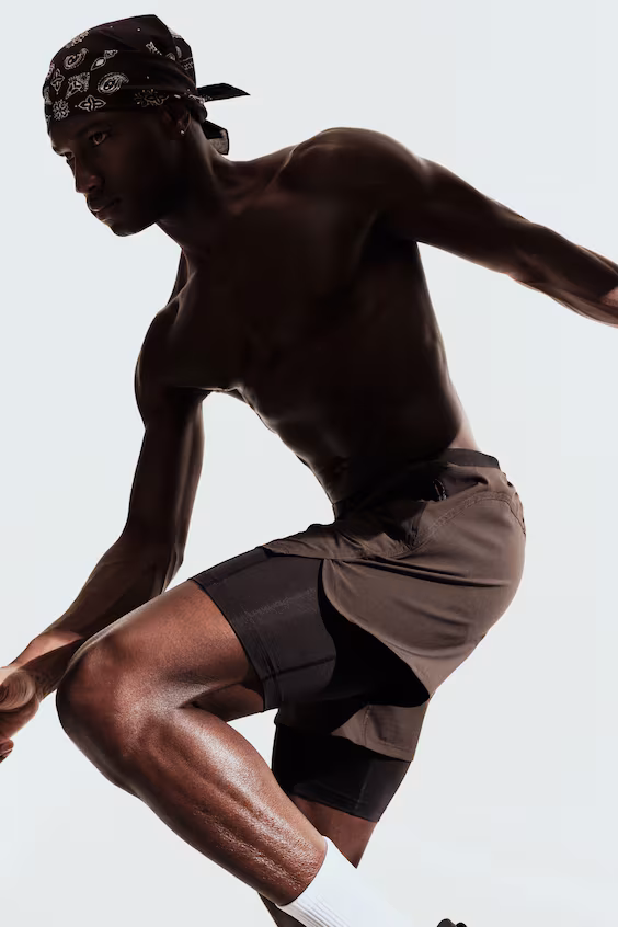 Спортивные двухслойные шорты с drymove™