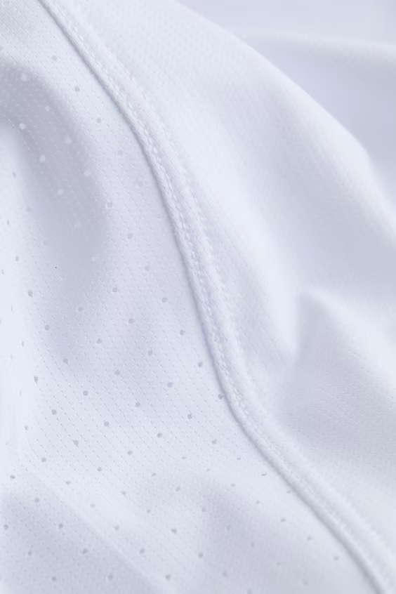 Спортивный топ muscle fit с технологией coolmove™