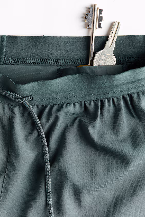 Беговые шорты lightweight quick dry