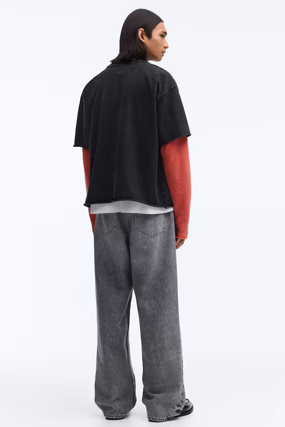 Футболка квадратного силуэта oversized fit