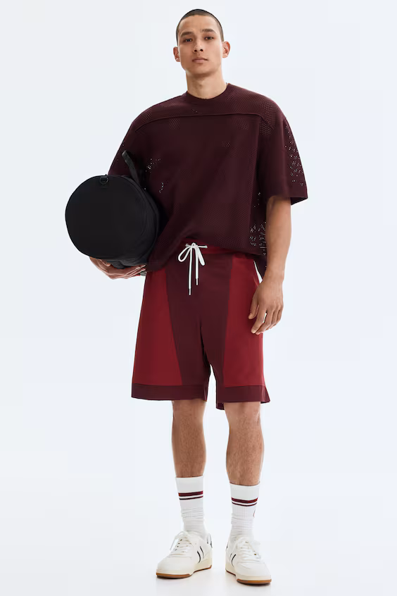 Футболка свободного кроя из открытой ткани relaxed fit
