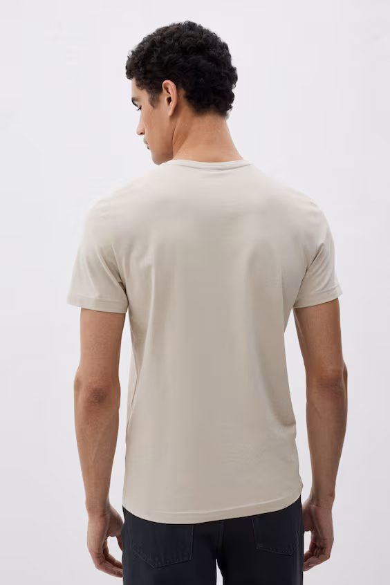 Футболка slim fit