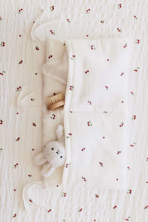 Органайзер для детской комнаты из муслина