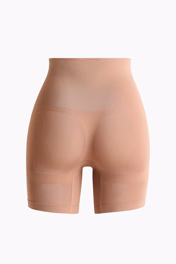 Комфортные шорты push-up firm shape