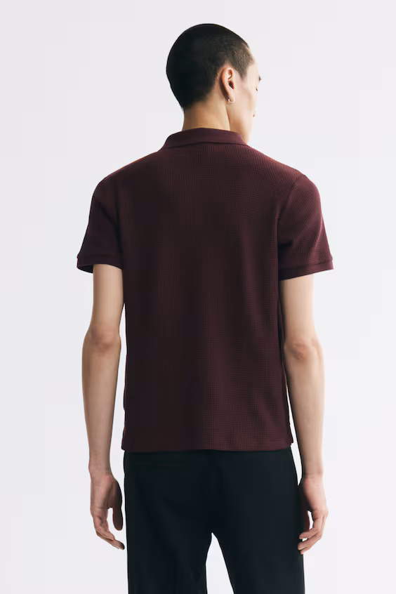 Поло из трикотажа с текстурой сот slim fit