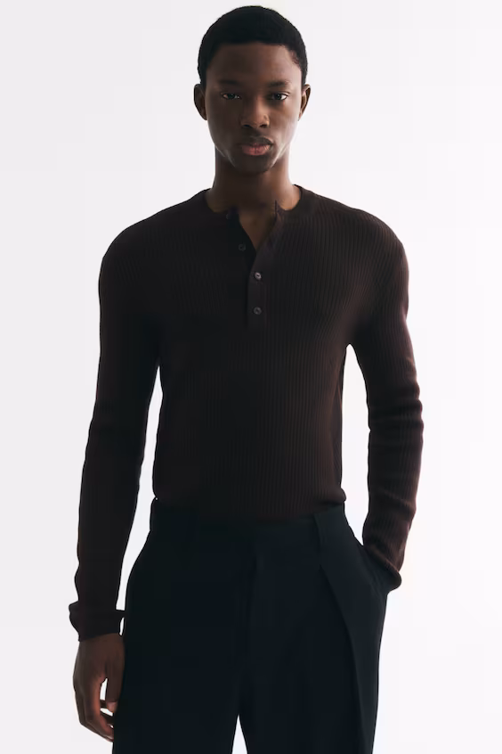 Вязаный свитер в рубчик с пуговицами slim fit