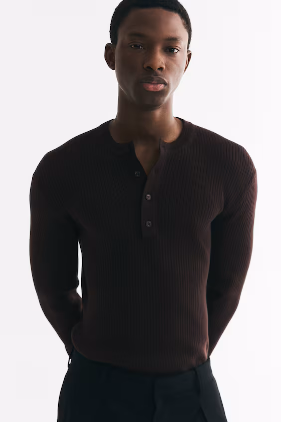 Вязаный свитер в рубчик с пуговицами slim fit