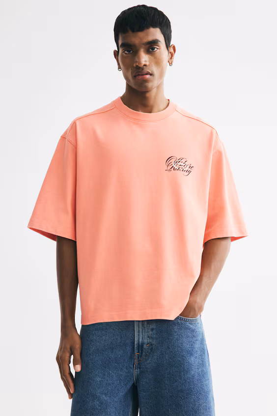 Футболка с квадратным силуэтом oversized fit