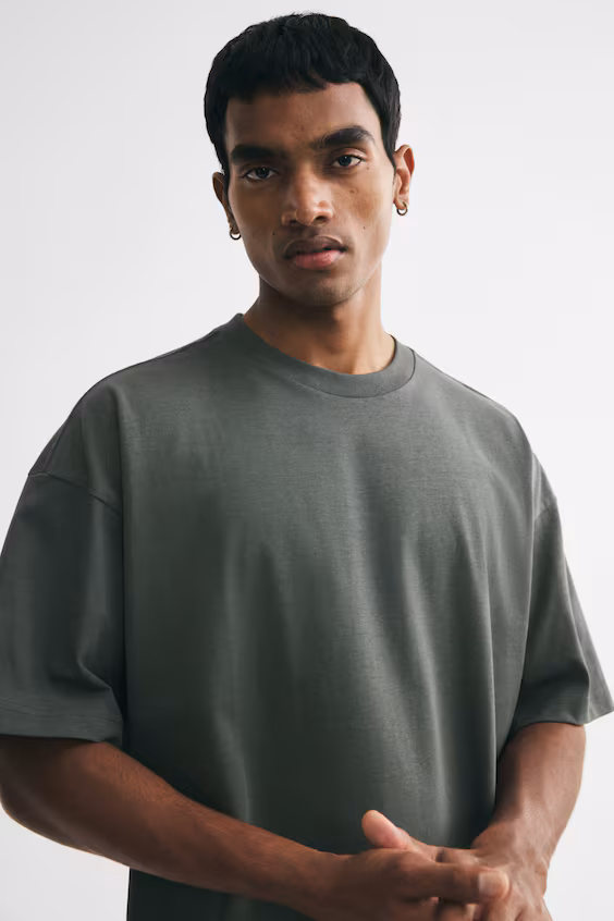 Футболка из хлопка с комфортной посадкой oversized fit