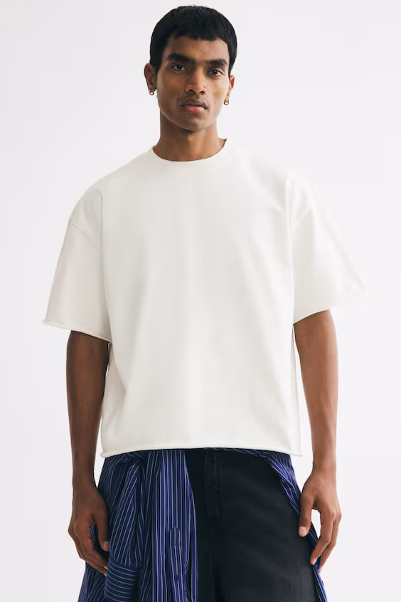 Футболка с квадратным силуэтом oversized fit