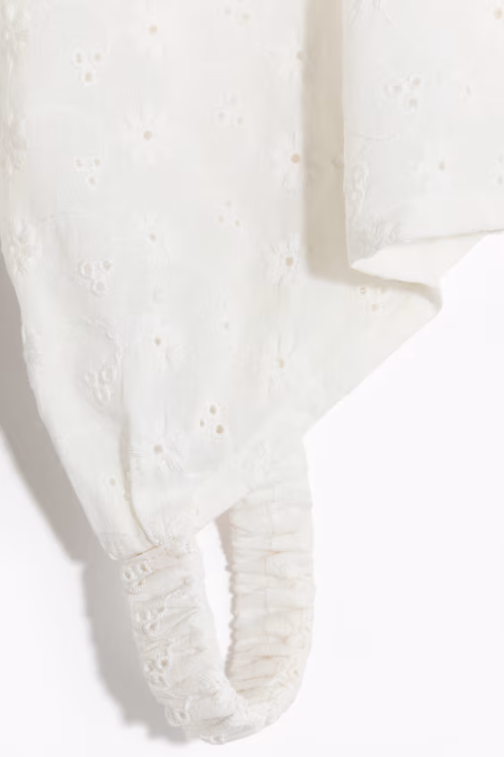Косынка с вышивкой broderie anglaise