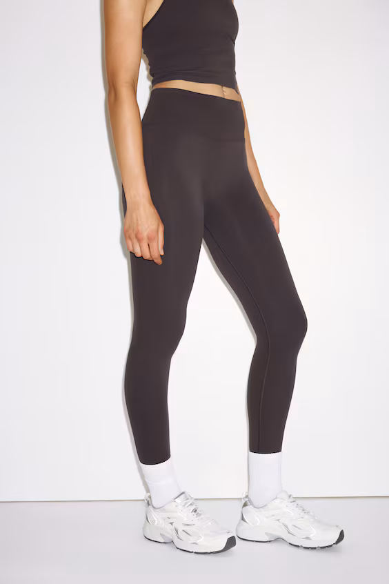 Бесшовные спортивные леггинсы с drymove™