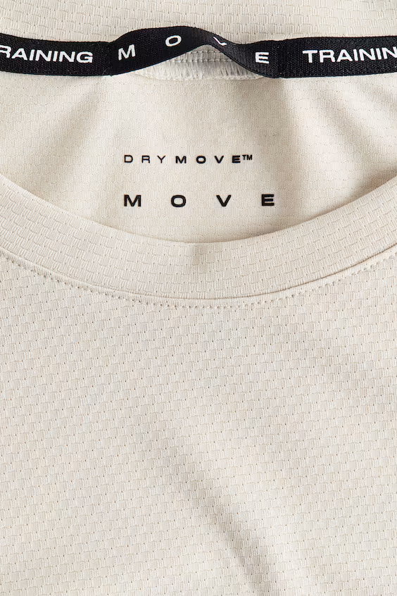 Спортивный топ с технологией drymove™ стандартного кроя