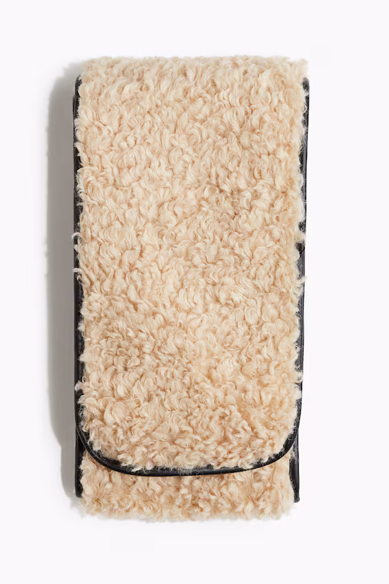 Пушистый шарф