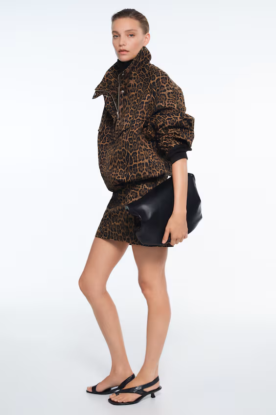 Комфортное oversize пальто с трубчатым воротником