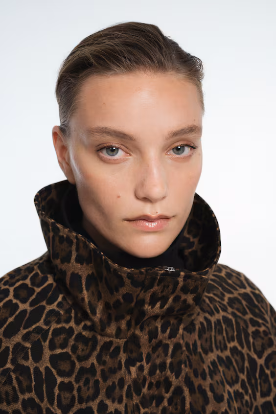 Комфортное oversize пальто с трубчатым воротником