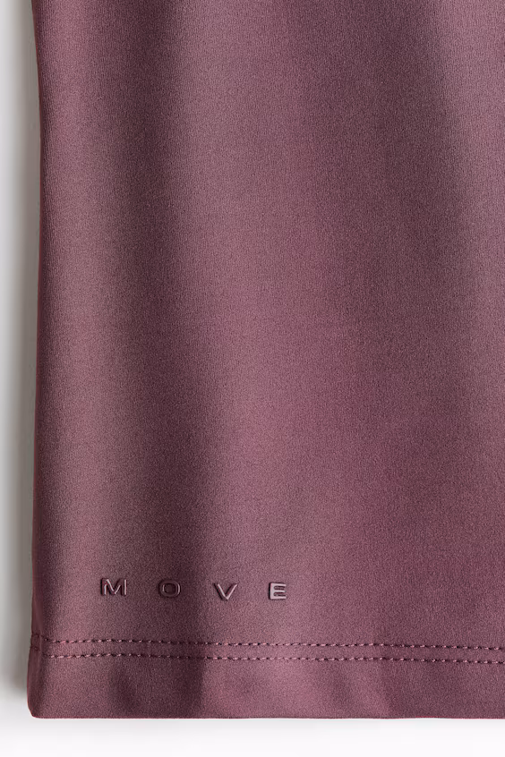 Легкая футболка для йоги с softmove™