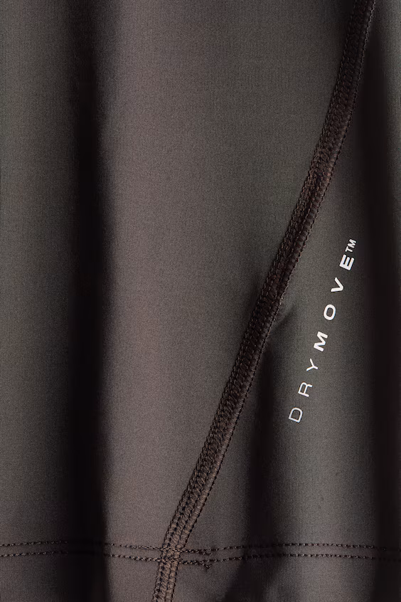Спортивная футболка с технологией drymove™ облегающего кроя h&m