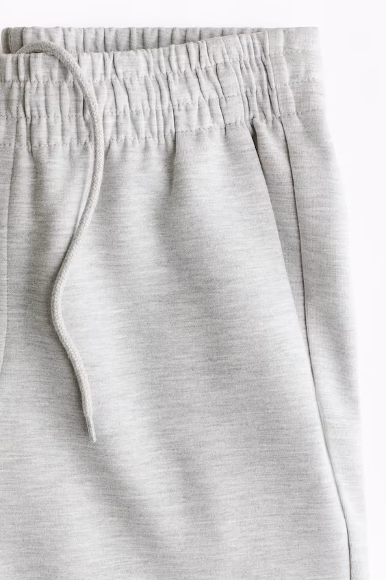 Спортивные брюки стандартного кроя regular fit