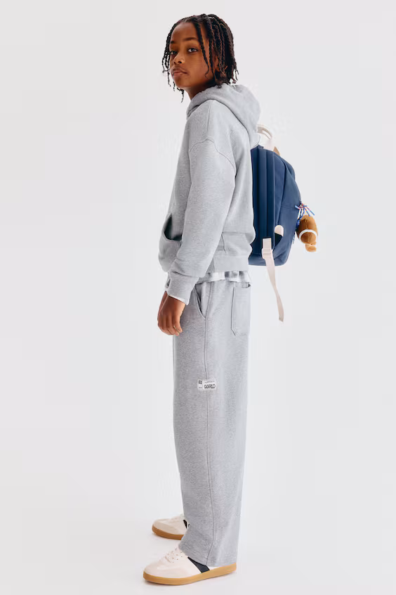 Спортивные штаны joggers с расширяющимися штанинами